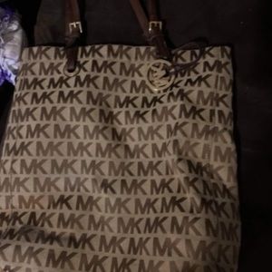 Micheal kors shoulder purse beige with mk one size